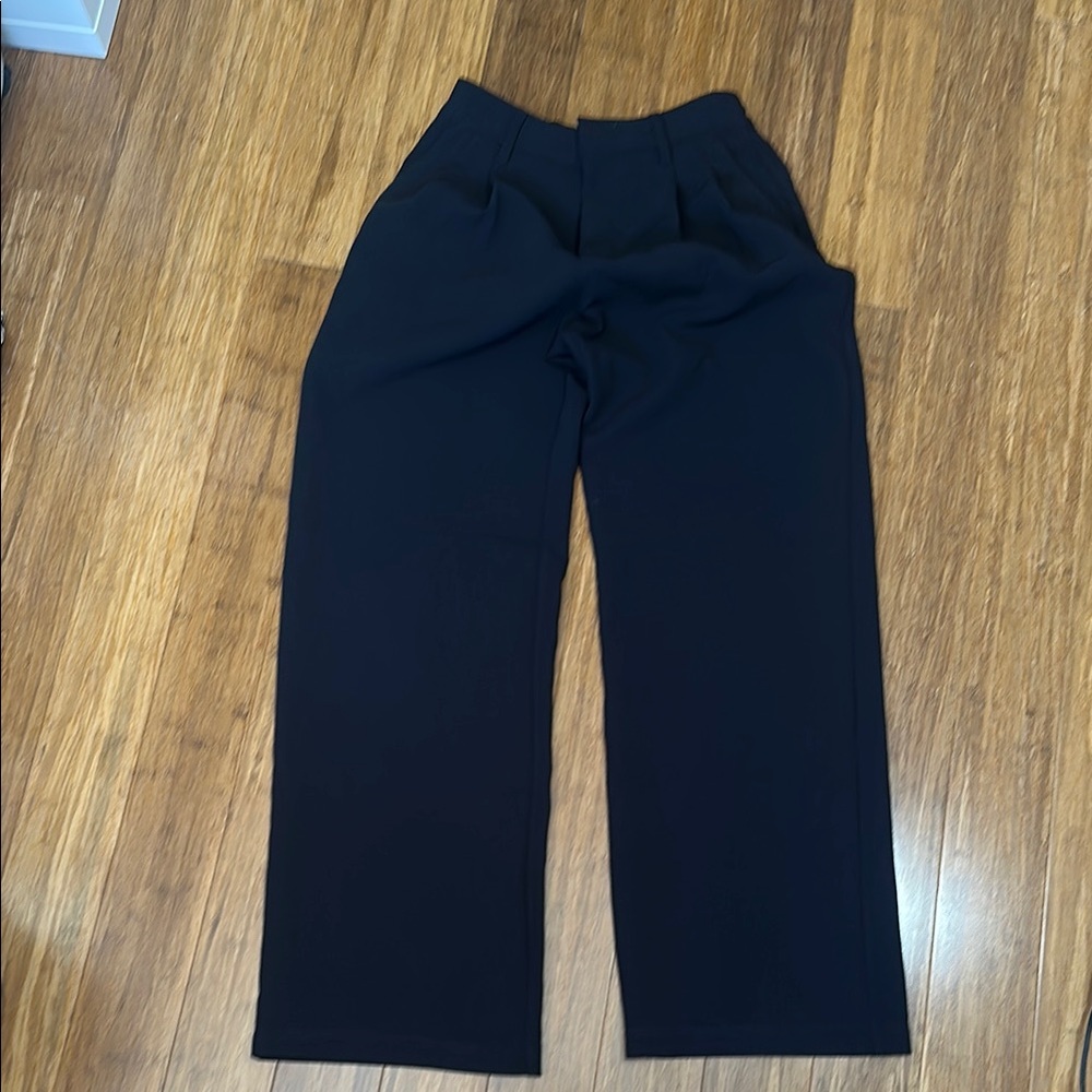 LAST CHANCE OFFER: GAP Women's Wide Leg Pants - Black
